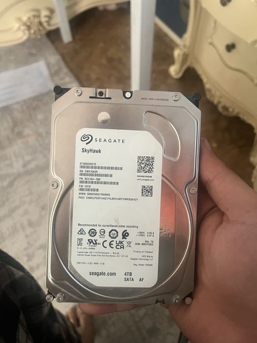 Жесткий диск 4 трб