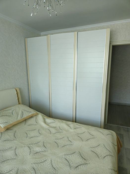 Продам гарнитур в спальню