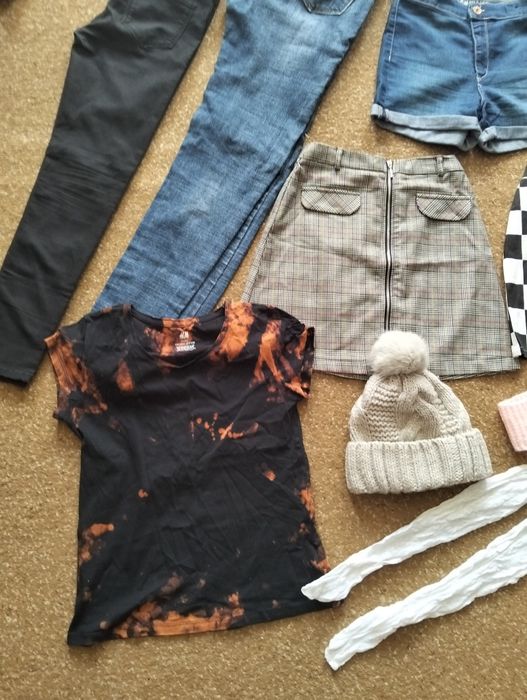 Продам пакет вещей для девочки 9-11 лет