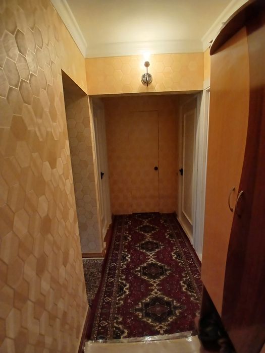 Фарход поселкада  3 хонали кв 63 кв  фарход шахарчасида