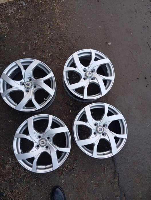 Диски.    на.   16