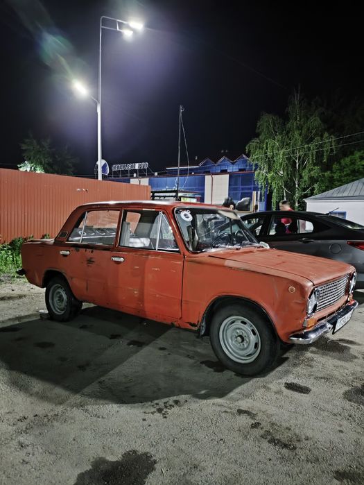 Продам ваз-21011