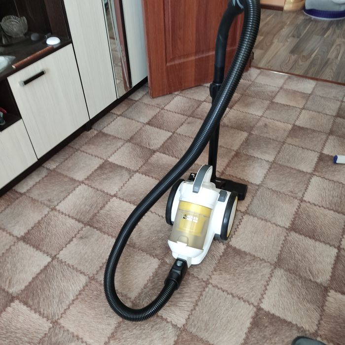 Пылесос Karcher, фирменный