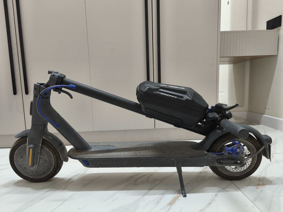 Электросамокат Xiaomi Mi Scooter