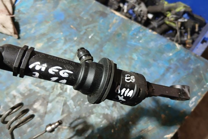 Pompa ambreiaj 306100017R 1.9 DCI E5 306100017R 1.9 DCI E5 Renault Me