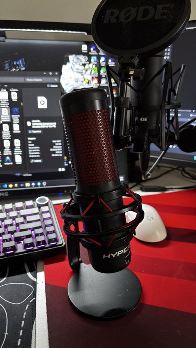 Срочно продам микрафон Hyper X Quadcast