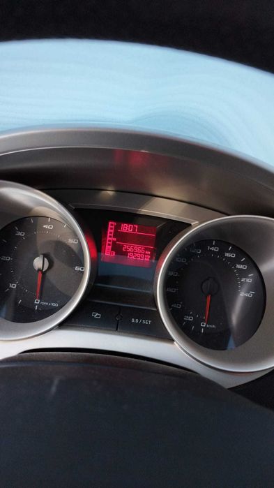 Vand Seat Ibiza an 2011 in stare buna