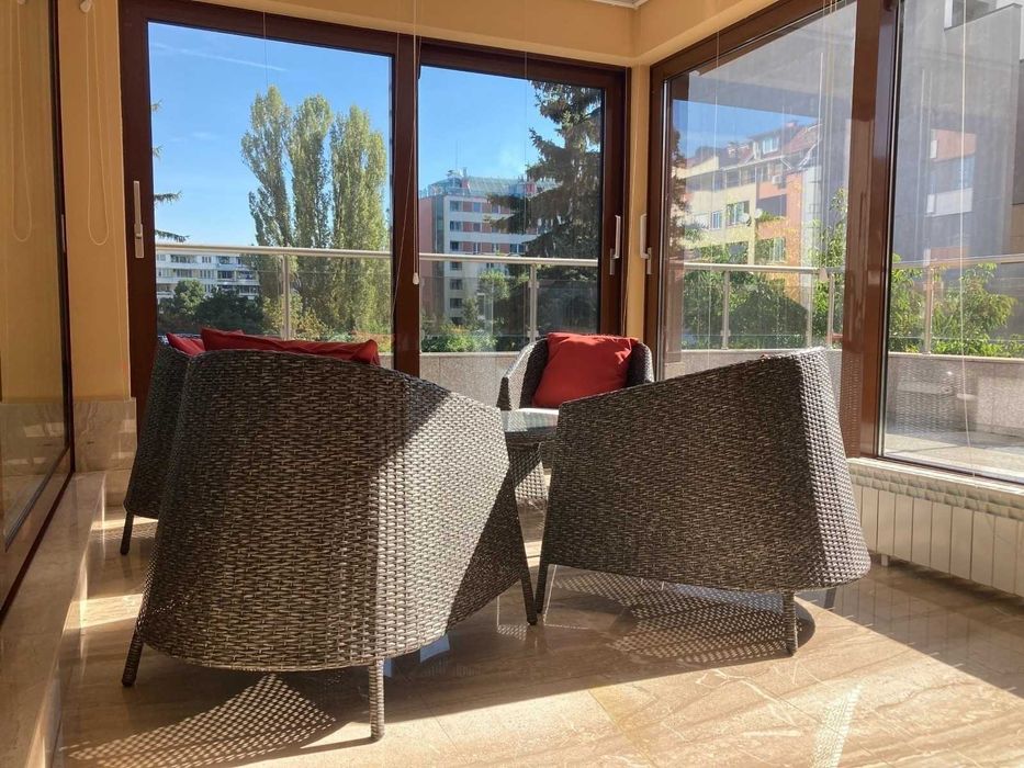 Дава се под наем Четиристаен апартамент в София, Борово - 330 кв.м за 1780 € - Снимка #14