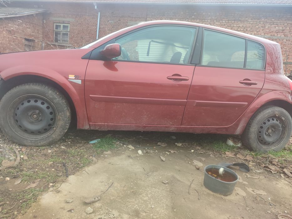 Рено Меган 1.5  на части