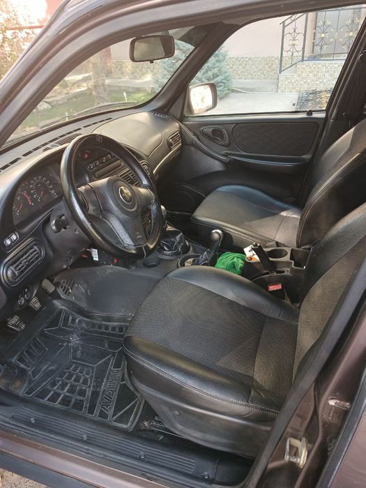 Нива шэвралэт аренда викупка бэраман краска разное