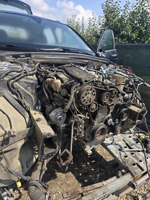 Dezmembrez audi a4 b8