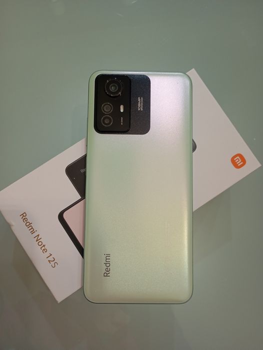 Продавам Redmi note 12s