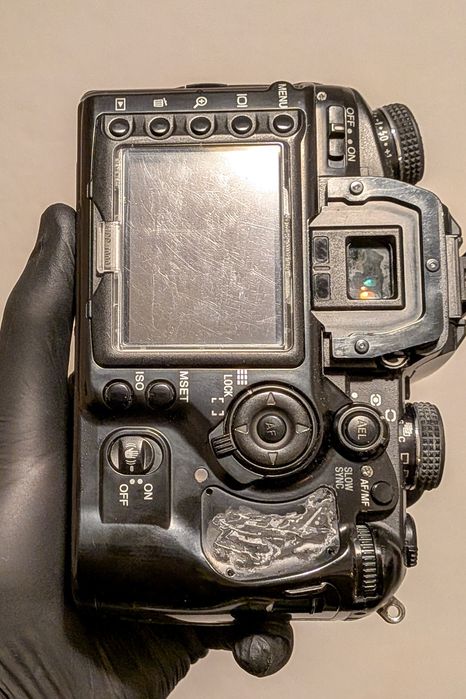 Aparat de fotografiat digital DSLR Konica Minolta 7D