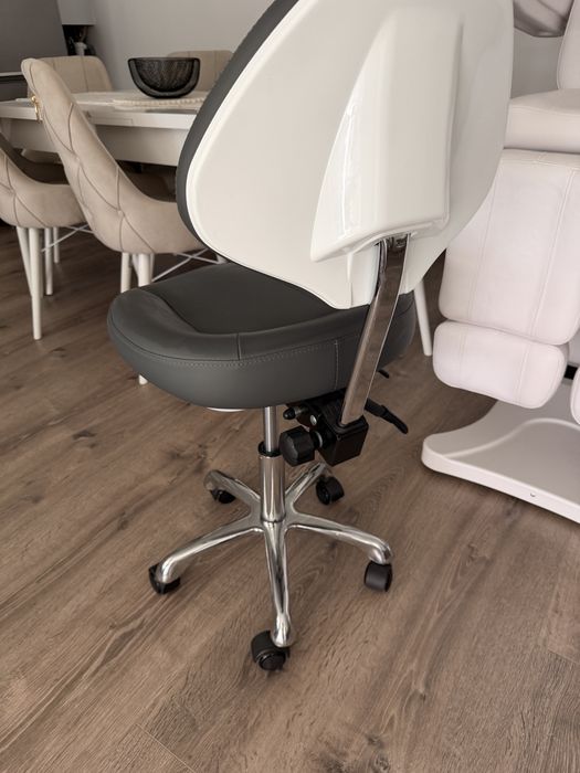 Scaun Cosmetica/Manichiura/Pedichiura Hidraulic Pentru Tehnician - Gri