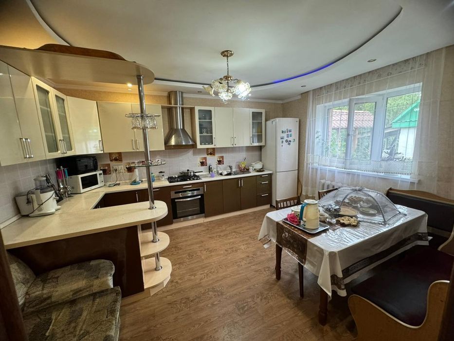 Дом в поселке Жанаесіл