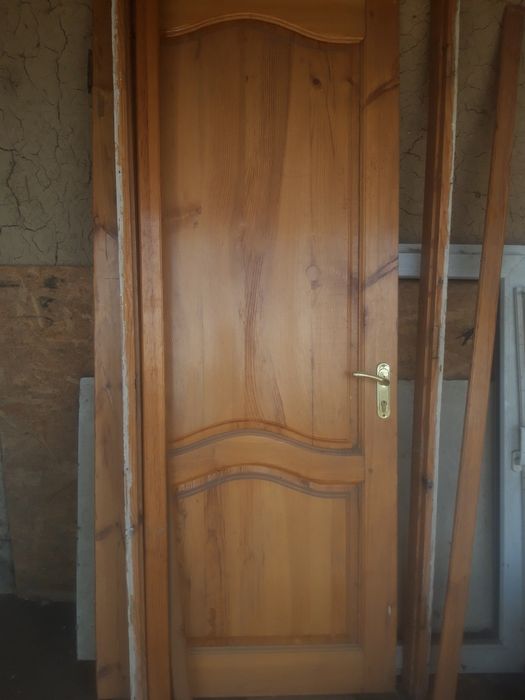 Продается дверь 20000тг
