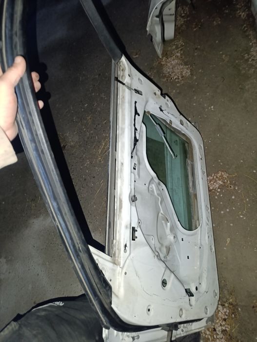 Двери на БМВ е34