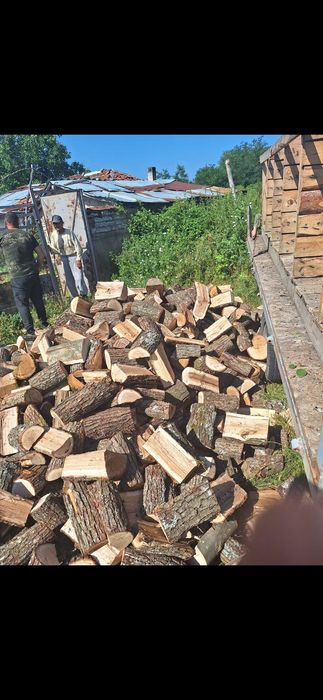 Дърва за Огрев Нарязани Нацепени