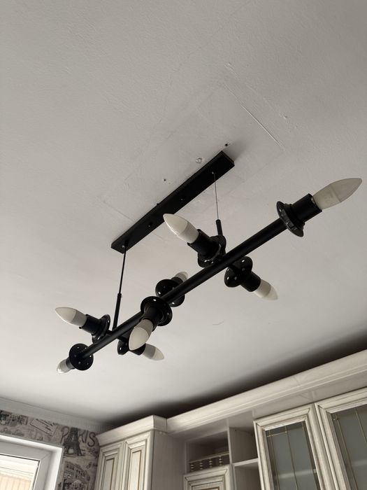 Продам люстру в хорошем состоянии