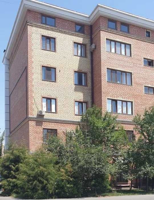 Perspektiva Комнаты: 5 Площадь: 152  евро пентхаус ул Фергана Йули ;