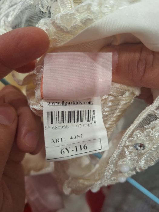 Продам платье для девочки