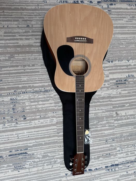 Акустическая гитара