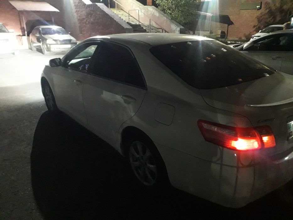 Автомобиль тайота камри 40