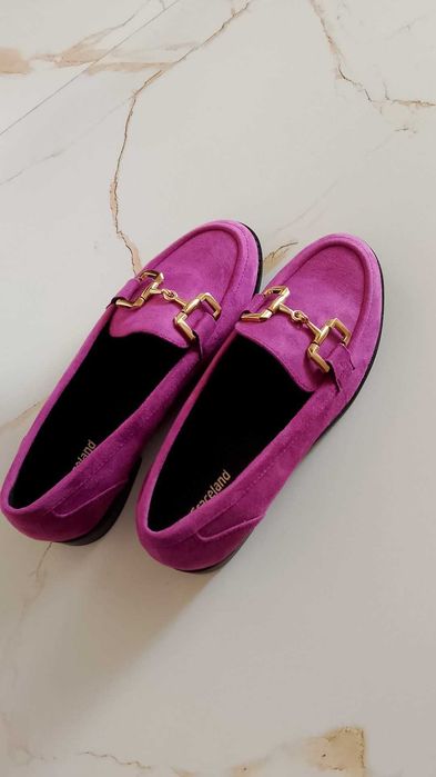 Нови обувки с кутия