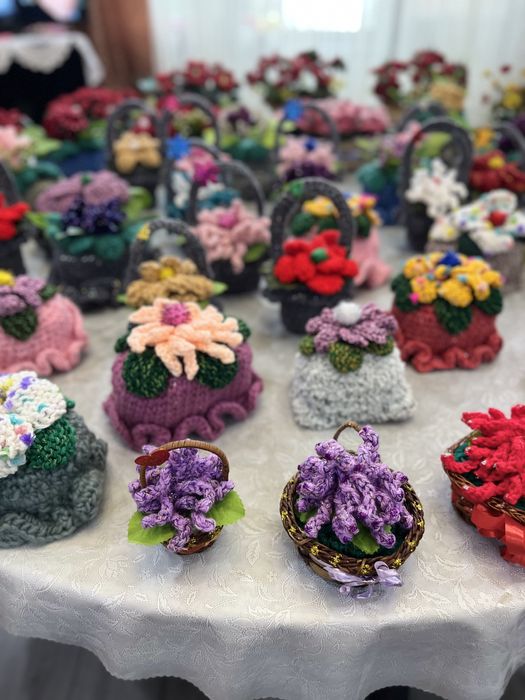 Ръчно изработени цветя/кошници