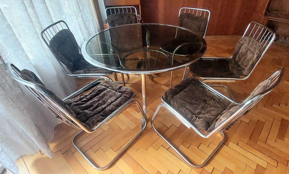 Маса със 6 стола комплект