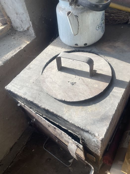 Пеш сатылады.срочно