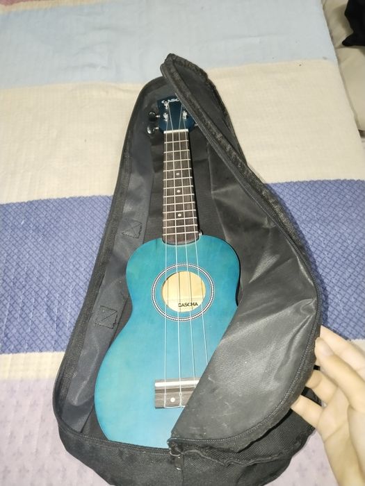 Укулеле березового цвета