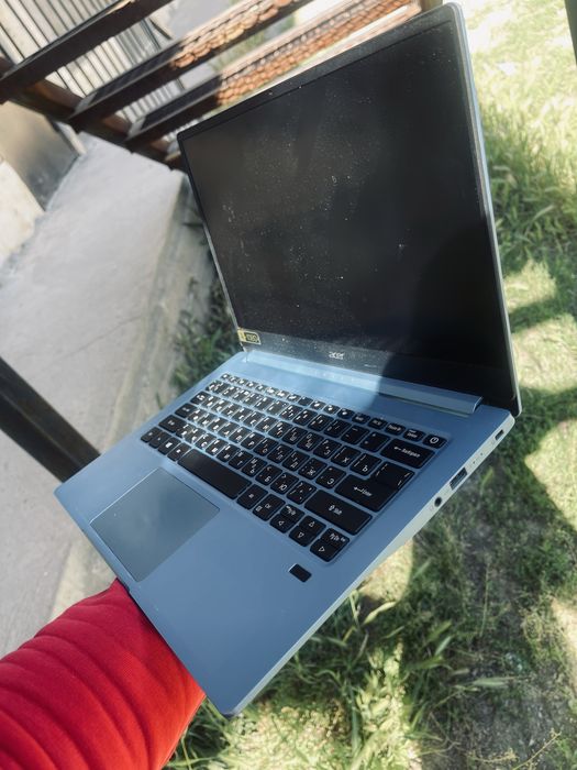 Ноутбук ультрабук acer