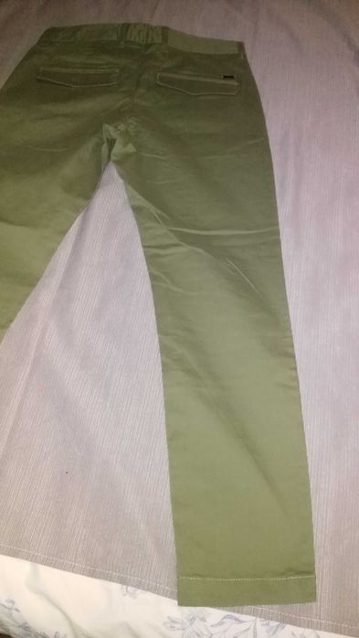 Pantaloni TaperedFit cropped Marca Mango Blugi Barbatesti Verde Fistic