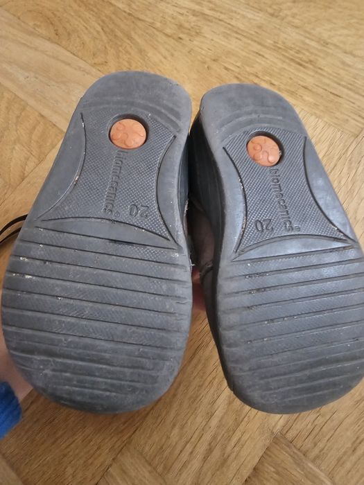 Biomecanics затворени обувки