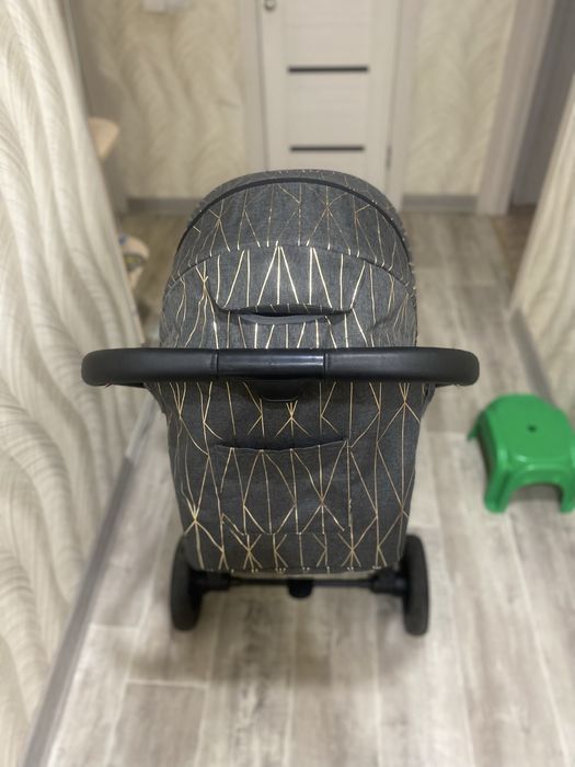 Продам детскую коляску