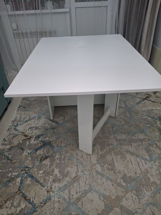 Стол -книжка белый