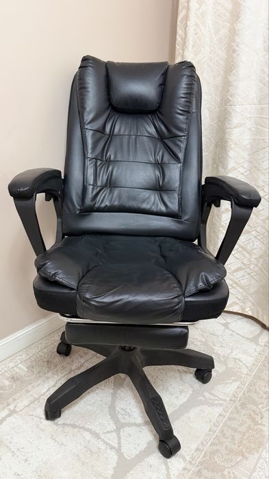 Продам коженную креслу