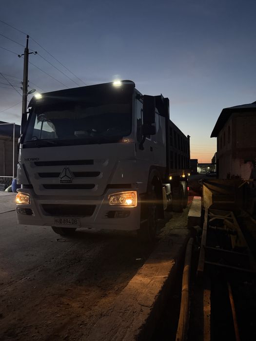 sinotruk Howo самосвал заводской газ  сотилади