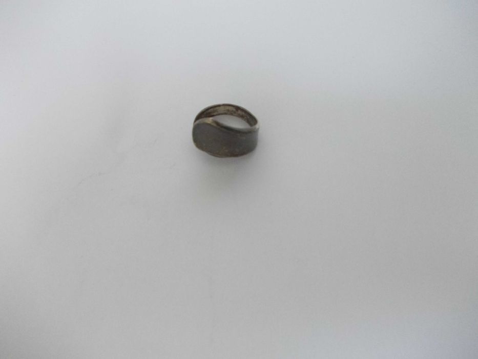 Inel vechi din argint (2)