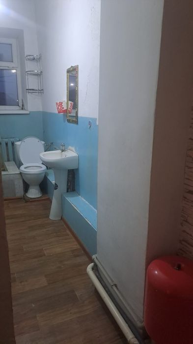 Возле Базара 3 - комнатная