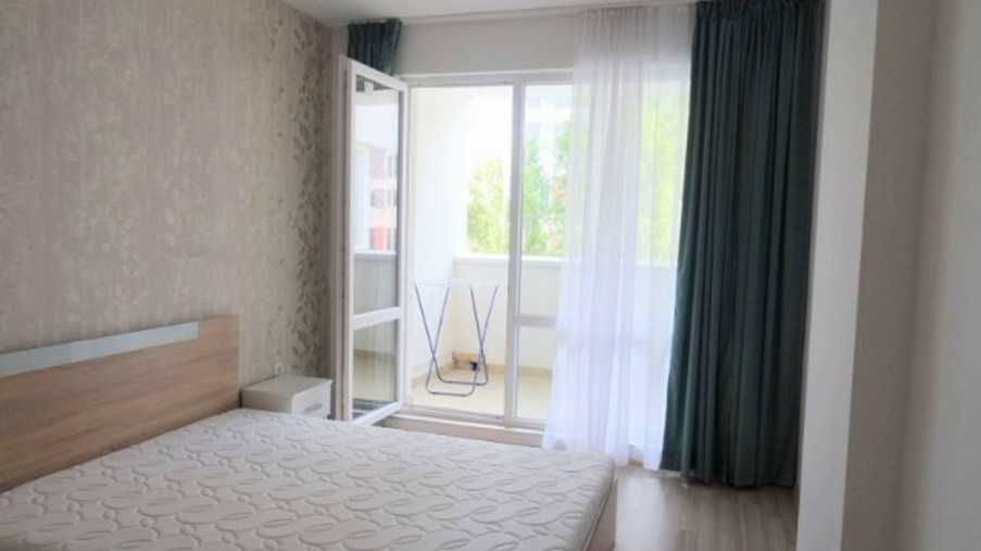 Дава се под наем Двустаен апартамент в София, Студентски град - 70 кв.м за 663 € - Снимка #2