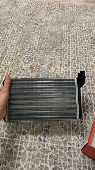 Продам радиатор печки на ВАЗ 2110