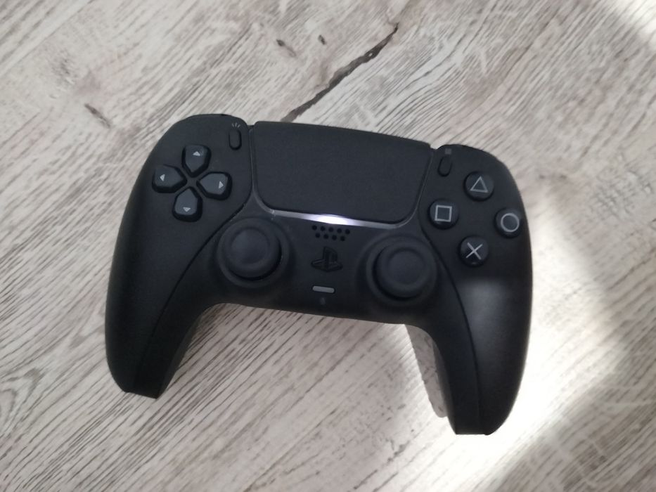 Vând playstation5