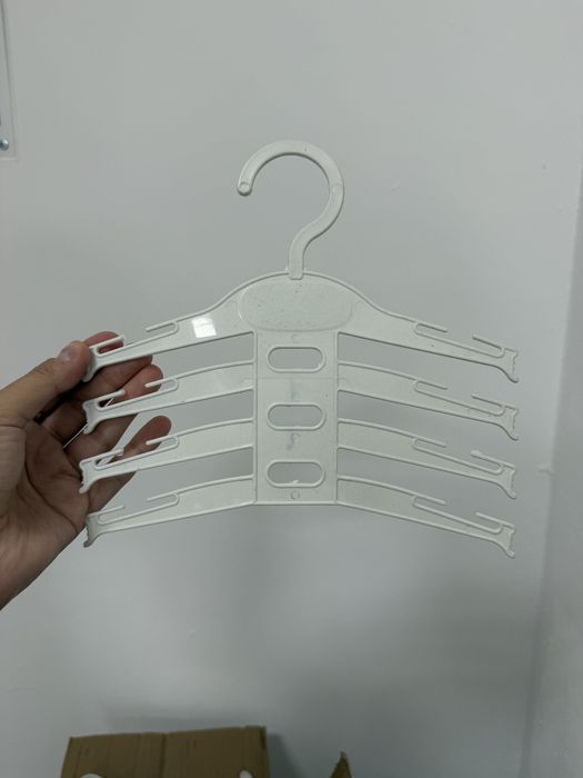 Продам детские вешалки