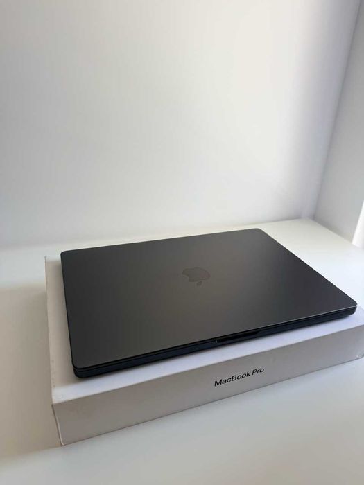 MacBook Pro 16” M3 Pro 36GB / 512GB / 99% Battery / Like New