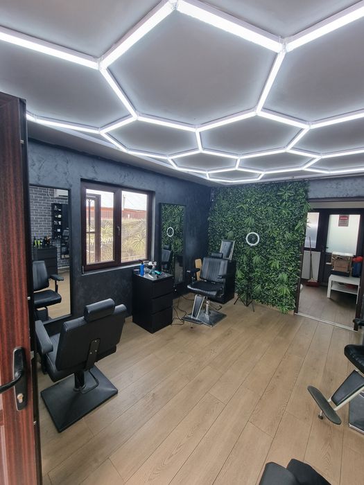 Inchiriez spațiu comercial 32 mp