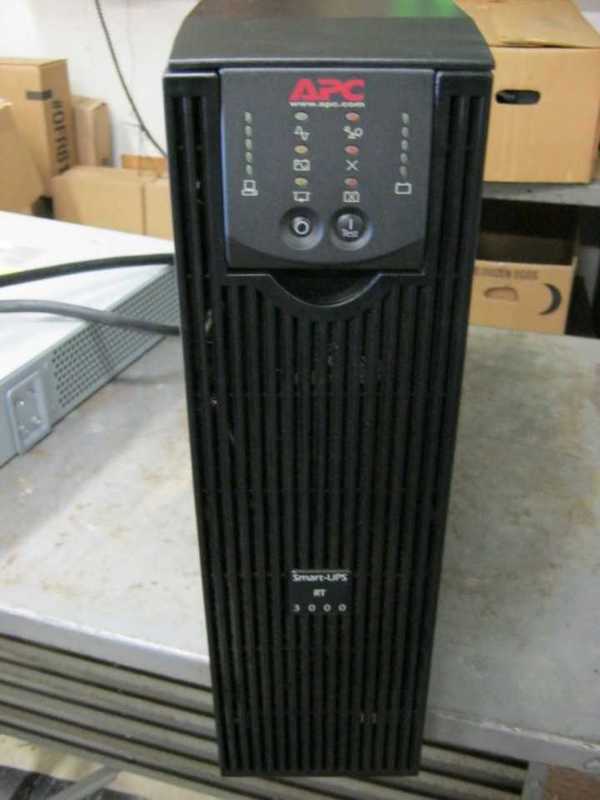 Ибп 3000 квт. ИБП APC Smart ups 3000. ИБП APC Smart ups RT 3000va. APC Smart ups RT 3000. Smart-ups rt3000 XLI.