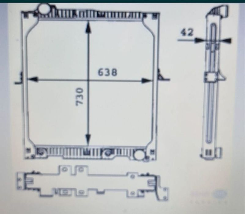 Радиатор охлаждения двигателя Мерседес.