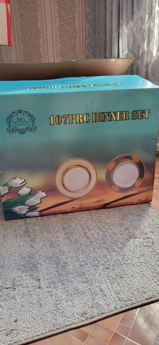 Продам чайно столовый сервиз